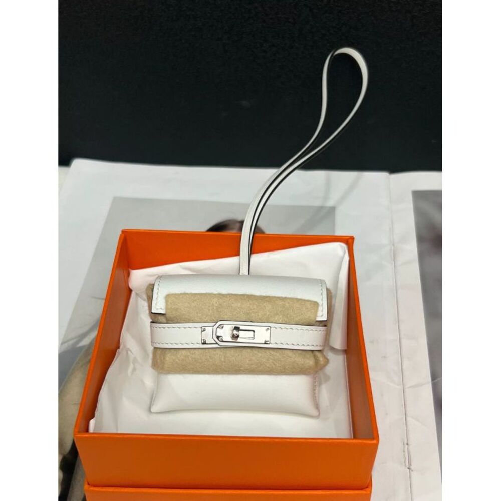 Hermès Women Pre-Loved Bag Very Good Condition